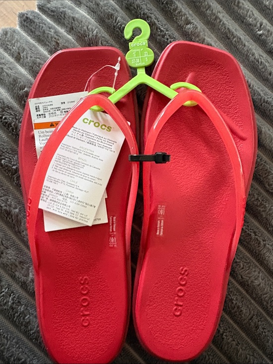 CROCS Other - CROCS Bright Red Flip Flop Sandals